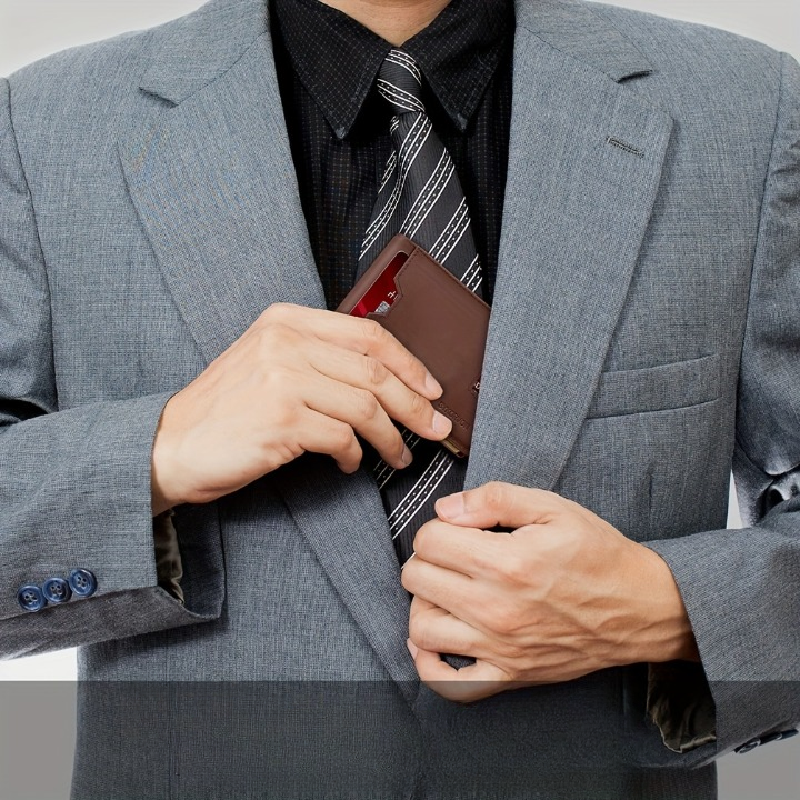 Arvend Slim Bifold Wallet